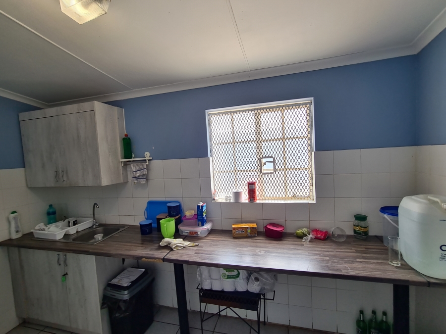 To Let commercial Property for Rent in East Bank Eastern Cape
